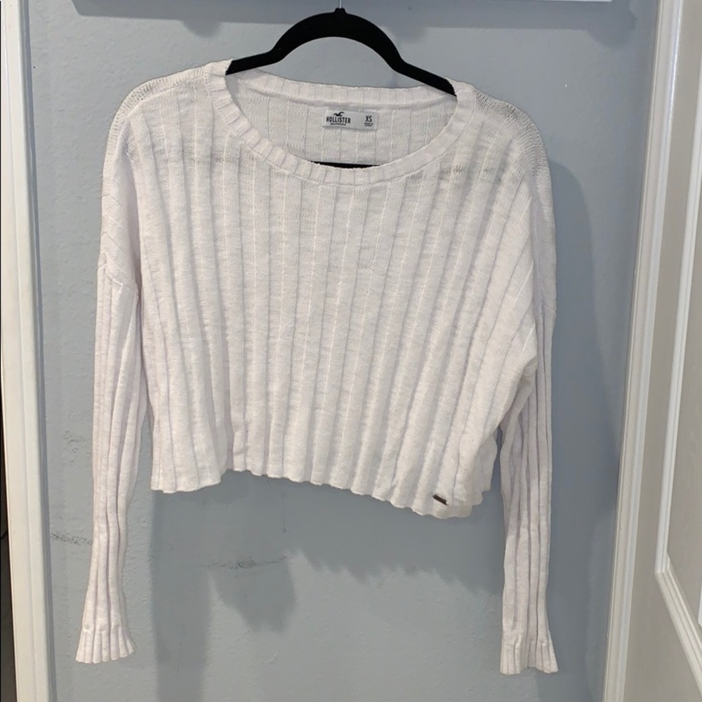 White long sleeve sweater